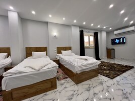 Grand Studio Suite | Egyptian cotton sheets, premium bedding, down comforters