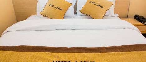 Desk, free WiFi, bed sheets