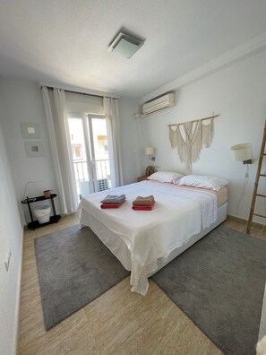 2 makuuhuonetta, Wi-Fi, vuodevaatteet