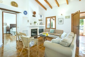 TV, ping pong, stereo - VILLA CAN GORRETA - 5 MIN WALK TO THE OLD TOWN (Pollensa)