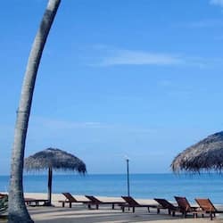 Spiaggia privata, sabbia bianca, lettini da mare, teli da spiaggia