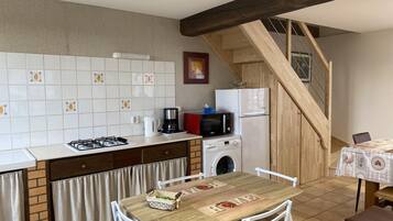 Fridge, microwave, dishwasher
