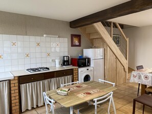 Kühlschrank, Mikrowelle, Geschirrspüler