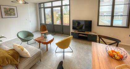 Charming Gîte with Private Pool near Amboise, Sleeps 5, Fully Equipped