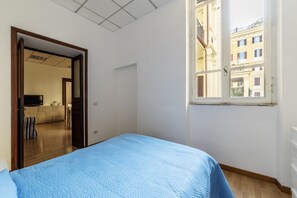 3 bedrooms, iron/ironing board, Internet, bed sheets