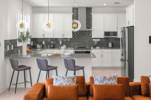 Exterior - Hi340sd: 5 Bed, Storybook Village, Karaoke (Melbourne Beach)