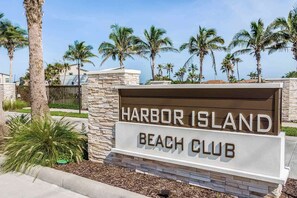 Exterior - Hi340sd: 5 Bed, Storybook Village, Karaoke (Melbourne Beach)