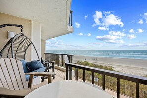 Property grounds - Oceanfront Bliss: Spacious 3BR/3BA with Pool, Large Porch at Cherry Grove Point (North Myrtle Beach)