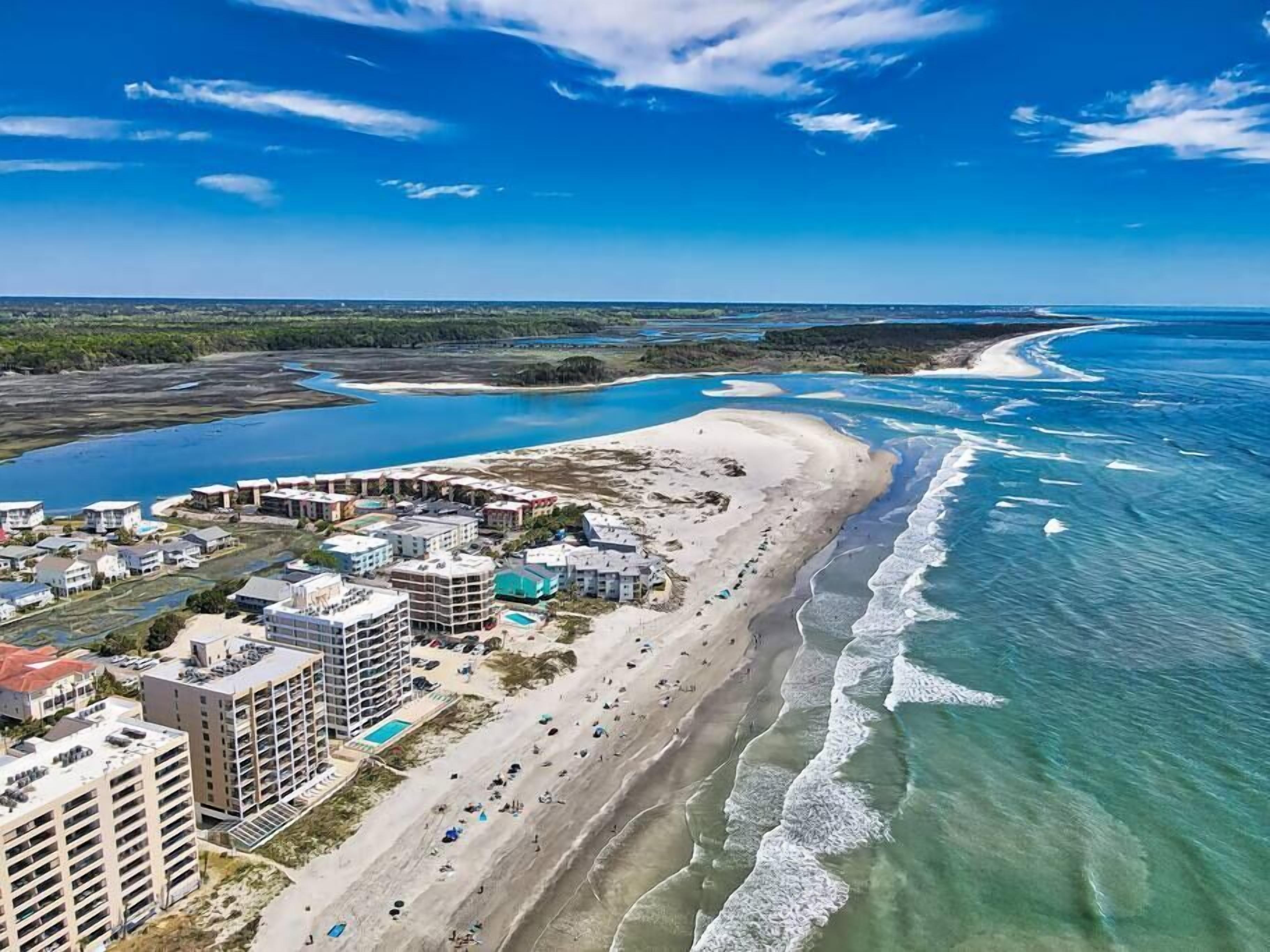 Na praia, espreguiçadeiras 