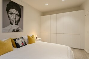 Comfort Apartment | Individually decorated, individually furnished, laptop workspace - Museum Zuid Top located apartments (Antwerp)