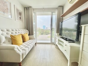 Apartemen Kota | 1 kamar tidur, meja kerja, ruang kerja ramah laptop, dan Wi-Fi gratis