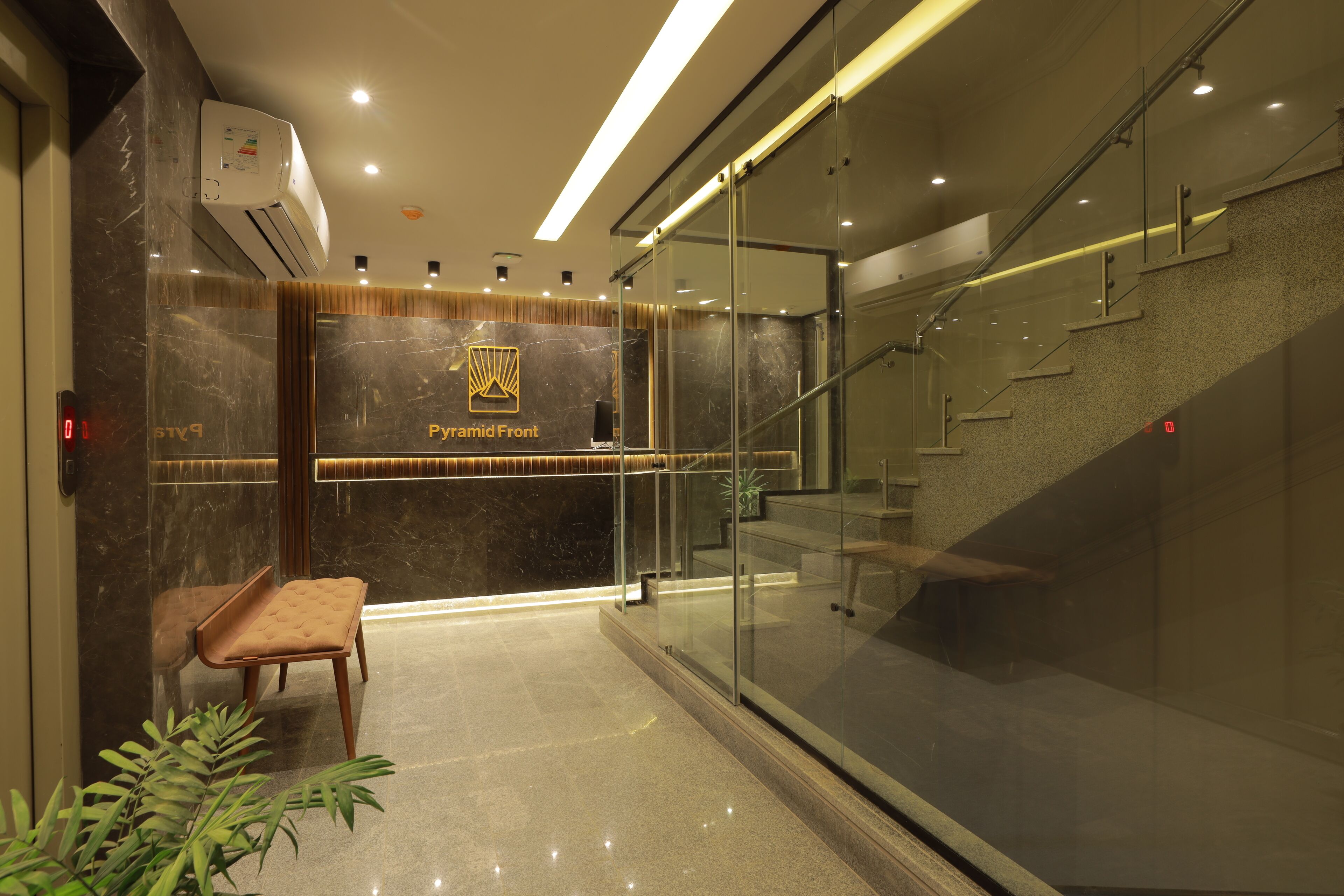 Foto - Pyramid Front Hotel