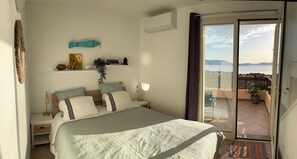 2 Schlafzimmer, Bügeleisen/Bügelbrett