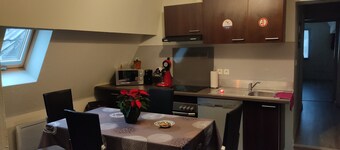 quiet 1st floor apartment