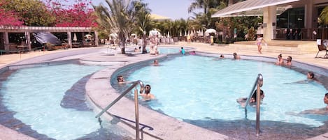 15 outdoor pools, pool umbrellas, sun loungers