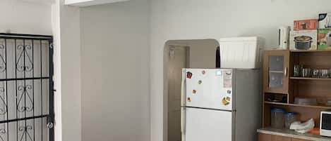 Fridge, microwave