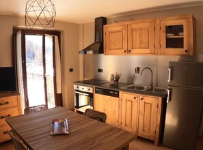 Fridge, oven, stovetop, dishwasher - TIP VICTORY SUB 14 - ANDERBATT GRESSONEY LA TRINITE - CIR 0010 (Staffal)