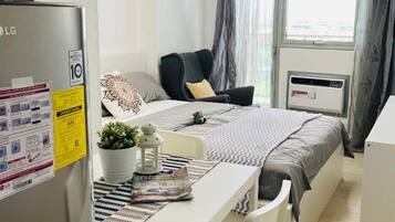 1 bedroom, free WiFi, bed sheets