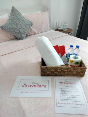 1 bedroom, free WiFi, bed sheets - Relax in Comfort at Dtravellers Home at Azure North (San Fernando)