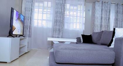 7 minutes to a three bedroom apartment with an ensuite master bedroom