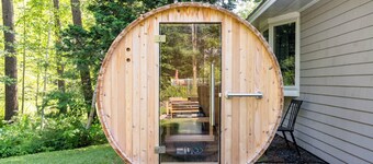 SAUNA & GAME ROOM- Pet friendly! Close to Dock Square and the Beach!