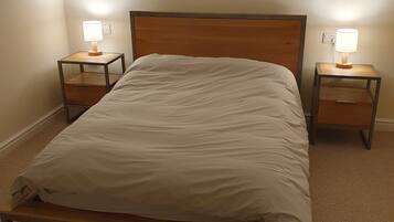 1 bedroom, desk, iron/ironing board, free WiFi