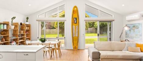 Télévision, espaces bureaux