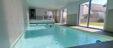 Piscine couverte, piscine chauffée