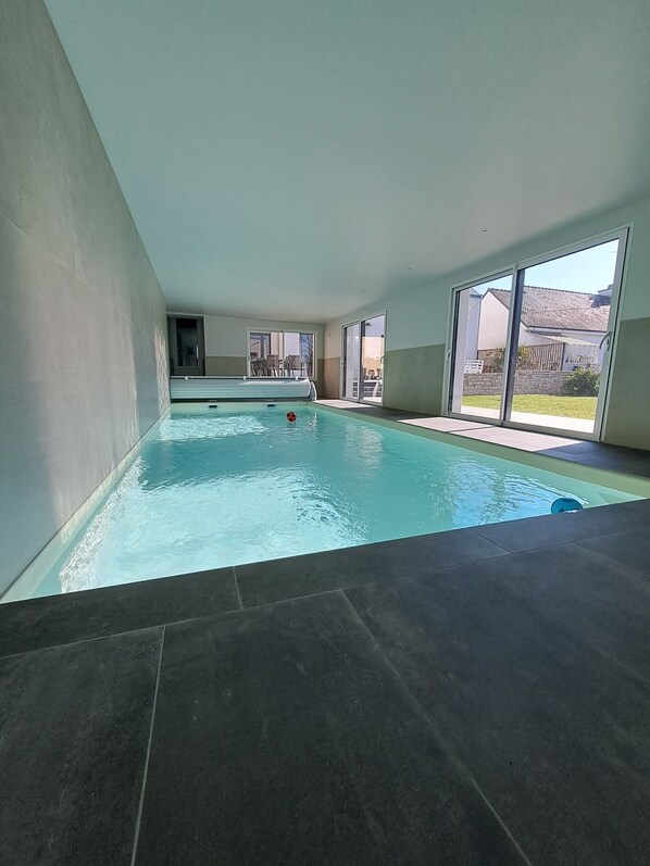 Piscine couverte, piscine chauffée