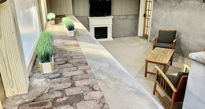 Charming Apartment in Quiet Neighborhood
