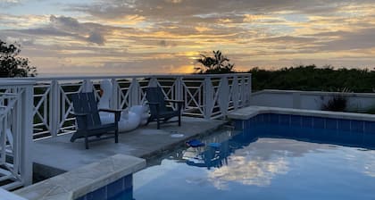 The Captain's Estate - Family Friendly 5 Bed Villa with large pool and views