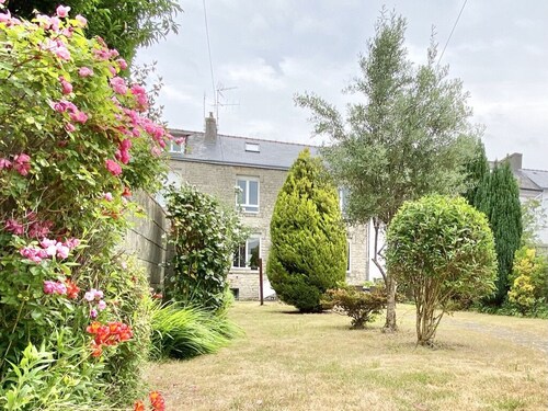 Maison du Steir – 4 chambres, jardin arboré au cœur de Quimper