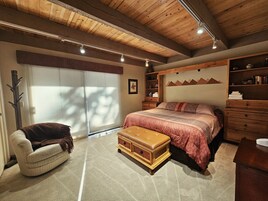 Condo, 3 Bedrooms | 3 bedrooms, WiFi (free), bed sheets