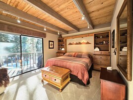 Condo, 3 Bedrooms | 3 bedrooms, free WiFi, bed sheets