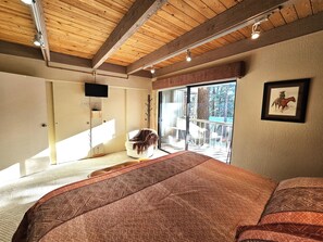 3 bedrooms, free WiFi, bed sheets - Cheyenne's Place 4 Bedroom Home by RedAwning (Kings Beach)