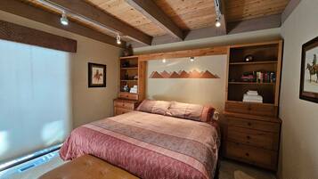 Kondominium, 3 kamar tidur | 3 kamar tidur, Wi-Fi gratis, dan seprai linen