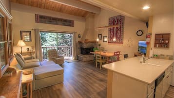 Kondominium, 3 kamar tidur | Area keluarga