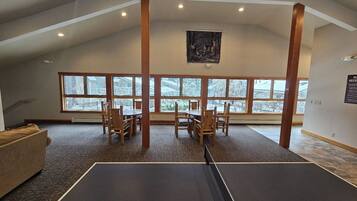 Kondominium, 3 kamar tidur | Interior