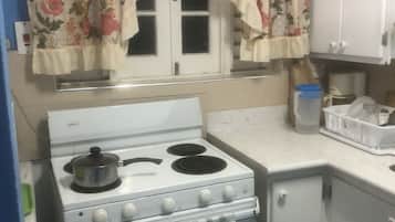 Single Room | Private kitchen