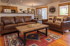 House (3 Bedrooms) | Living area - Alpine Highmark (Alpine)