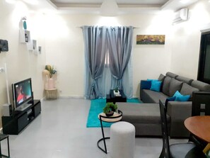 Living area - Secure, quiet accommodation (KEUR MASSAR)