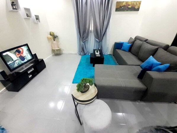 Living area - Secure, quiet accommodation (KEUR MASSAR)