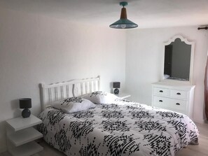 4 chambres, draps fournis