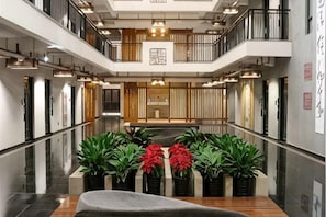 Unclassified image, 4 of 20, button - Shile Hotel (Zhongshan Station) (Zhongshan)
