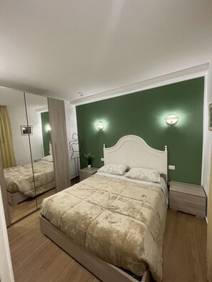 1 bedroom, iron/ironing board, travel crib, free WiFi