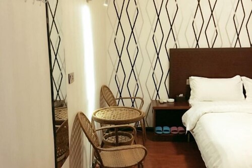 Shiquan Shimei Hotel