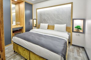 Family Suite | Sábanas de algodón egipcio, ropa de cama de alta calidad, minibar