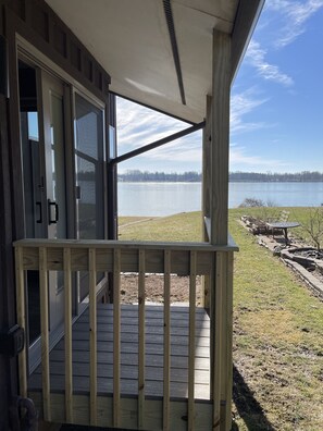 Property grounds - Romantic New Renovated Suite On Niagara River (Grand Island)