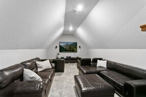 Smart TV, video games
