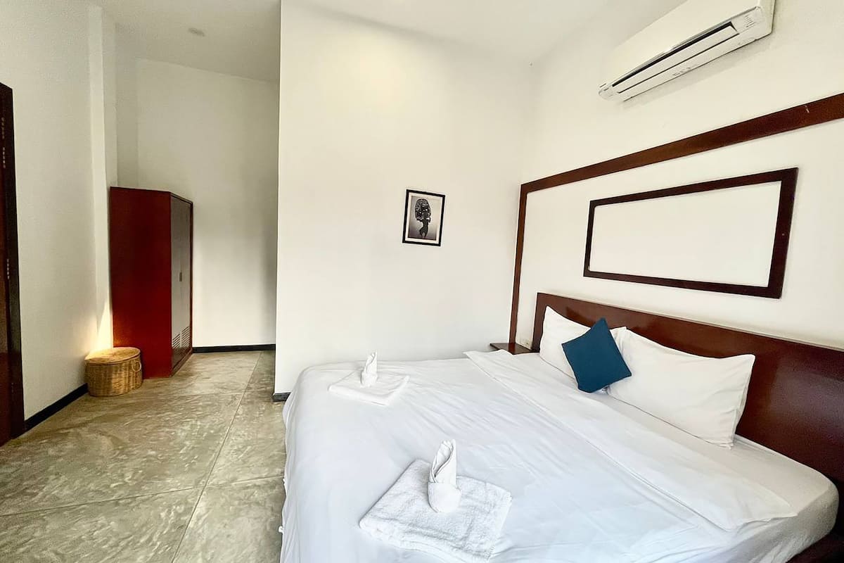 Superior Double Room | Egyptian cotton sheets, premium bedding, desk, laptop workspace